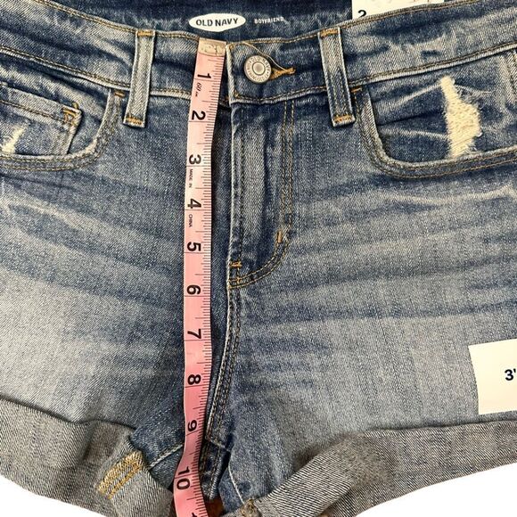 Old Navy ~Women’s Boyfriend Denim Dhorts ~ 3” inseam ~ size 2 ~ some distressing - Picture 6 of 7